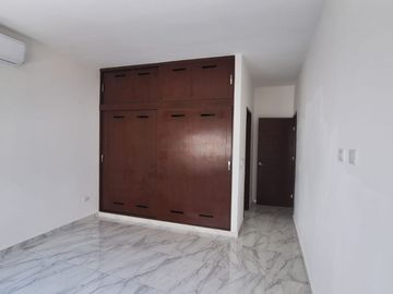 CASA EN VENTA EN RESIDENCIAL ARBOLADA, CANCUN