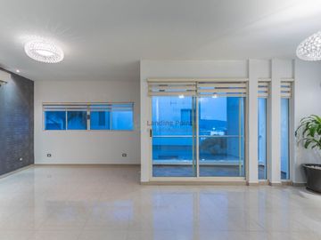 Casa en Venta Cumbres Elite