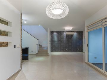 Casa en Venta Cumbres Elite