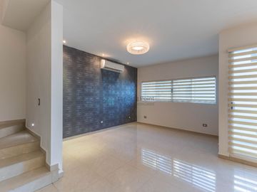 Casa en Venta Cumbres Elite