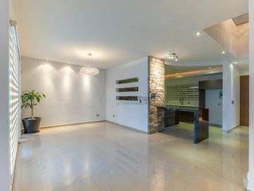 Casa en Venta Cumbres Elite