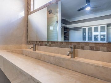 Casa en Venta Cumbres Elite