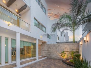Casa en Venta Cumbres Elite