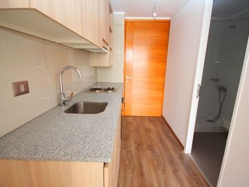 Se Vende Home Studio en Av. Vicuña Mackenna - La Florida
