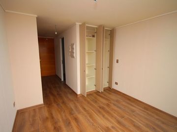 Se Vende Home Studio en Av. Vicuña Mackenna - La Florida