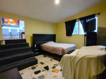 Un nuevo Hogar te espera en San Pedro Mártir. Casa con amplios espacios.