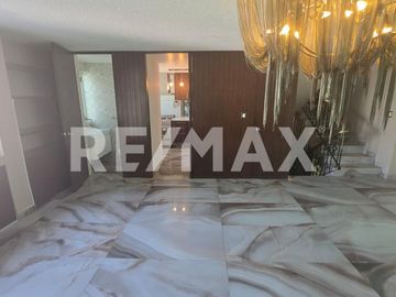 Casa en venta con ubicación privilegiada en Letrán Valle, a pasos del Metro Eugenia