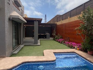 Excelente Oportunidad! Hermosa Casa con piscina en Venta  con 302 mts de superficie y 179 mts construidos en Valle del Mar, Antofagasta