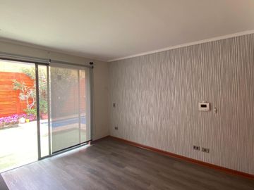 Excelente Oportunidad! Hermosa Casa con piscina en Venta  con 302 mts de superficie y 179 mts construidos en Valle del Mar, Antofagasta