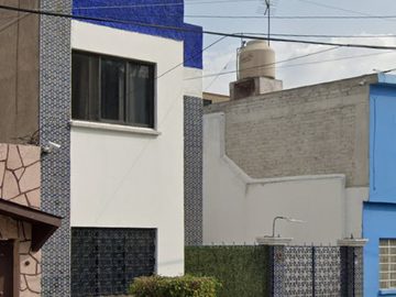 Casa en Venta. Estrella, Gustavo A. Madero. Remate Hipotecario.