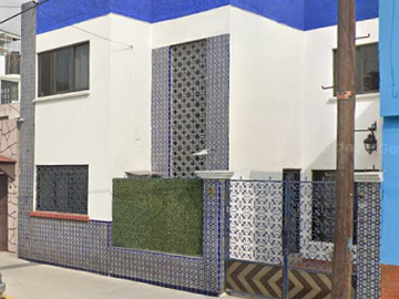 Casa en Venta. Estrella, Gustavo A. Madero. Remate Hipotecario.
