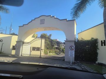 VENTA DE CASA DE 2 NIVELES EN HACIENDA COCOYOC
