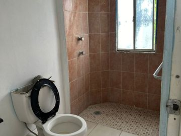 VENDO CASA CERCA DEL AEROPUERTO