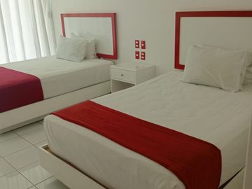 VENTA DE HOTEL EN COCOYOC FUNCIONANDO AL 100%