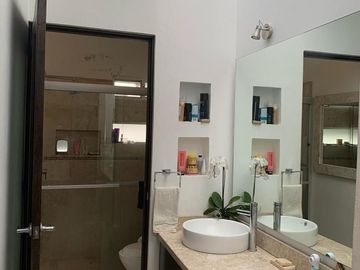 Residencia Moderna en Real de Tetela – Diseño, Confort y Seguridad en un Entorno Exclusivo