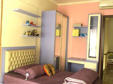 DIJUAL CEPAT! Rumah Bergaya Eropa Mewah di Perumahan Discovery Bintaro Jaya