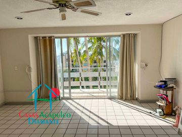 Departamento en Planta Baja en Acapulco Dorado: Comodidad, Terraza y Ubicación Privilegiada