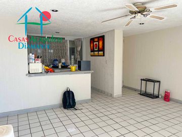 Departamento en Planta Baja en Acapulco Dorado: Comodidad, Terraza y Ubicación Privilegiada