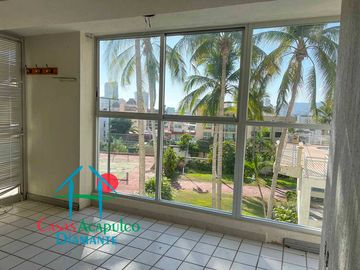 Departamento en Planta Baja en Acapulco Dorado: Comodidad, Terraza y Ubicación Privilegiada