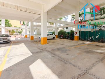 Departamento en Planta Baja en Acapulco Dorado: Comodidad, Terraza y Ubicación Privilegiada