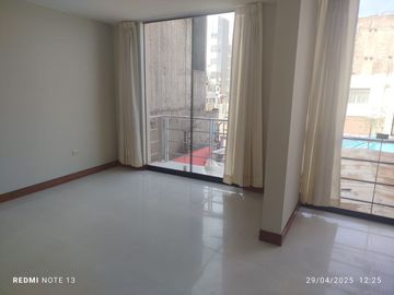VENDO LINDO DUPLEX (SEGUNDO PISO) EN URB ARRAYANES  CON COCHERA
