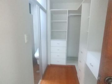 VENDO LINDO DUPLEX (SEGUNDO PISO) EN URB ARRAYANES  CON COCHERA