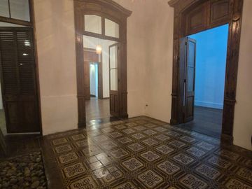 Venta de Casona en Barranco cerca al Puente los Suspiros ideal para Inversionista