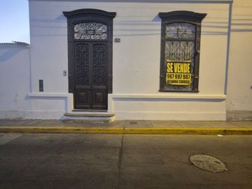 Venta de Casona en Barranco cerca al Puente los Suspiros ideal para Inversionista