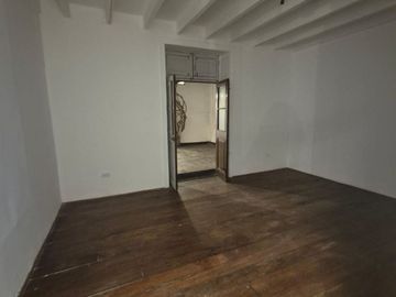 Venta de Casona en Barranco cerca al Puente los Suspiros ideal para Inversionista