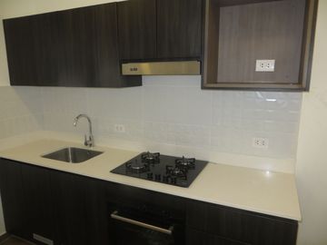 DPTO DE ESTRENO 65M2 EN MONTERRICO: 2 HABIT, 2 BAÑOS, 1 ESTAC:S/ 3,200