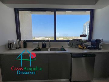 Exclusivo Departamento Frente al Mar con Amplios Espacios y Vista Inigualable