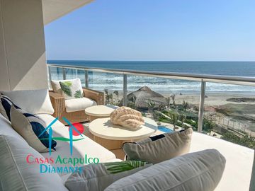 Exclusivo Departamento Frente al Mar con Amplios Espacios y Vista Inigualable