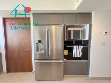 Exclusivo Departamento Frente al Mar con Amplios Espacios y Vista Inigualable