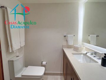 Exclusivo Departamento Frente al Mar con Amplios Espacios y Vista Inigualable