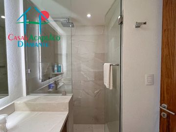 Exclusivo Departamento Frente al Mar con Amplios Espacios y Vista Inigualable