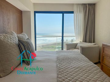 Exclusivo Departamento Frente al Mar con Amplios Espacios y Vista Inigualable
