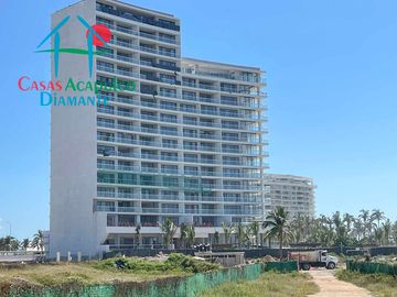 Exclusivo Departamento Frente al Mar con Amplios Espacios y Vista Inigualable