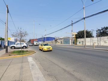 SE VENDE TERRENO DE 16,634 M2 EN PLENA AV ARGENTINA ZONIF I2
