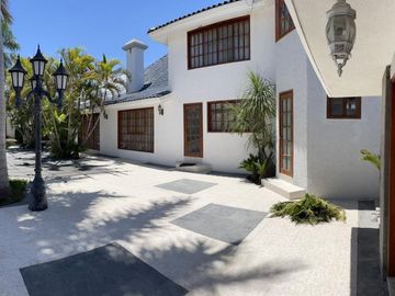 CASA EN VENTA AL REAL EN SAN FRANCISCO DEL RINCÓN, GTO
