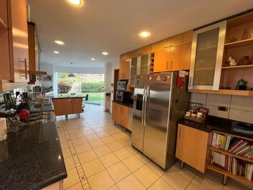 Exclusiva Casa en Venta en Urb. Rincón de la Planice II Etapa - Pachacamac / Estilo, Confort y Amplitud