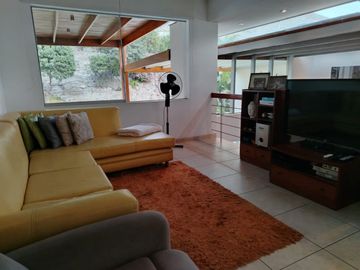 Exclusiva Casa en Venta en Urb. Rincón de la Planice II Etapa - Pachacamac / Estilo, Confort y Amplitud