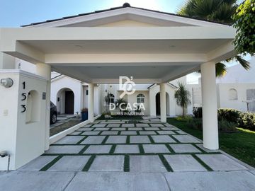 Casa en venta en Villas del Palmar