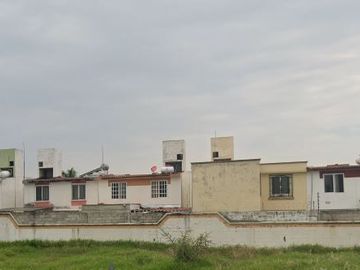 Linda y amplia casa en remate en Real de Jericó, Zamora, Michoacán!