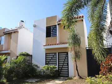 Encantadora Casa en Venta Amueblada en Los Médanos Residencial | Puerto Vallarta - ¡Lista para Vivir!