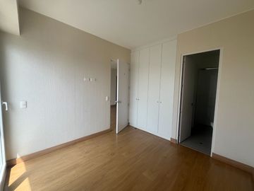 Venta de departamento en Santa Catalina 2 Habitaciones y cochera