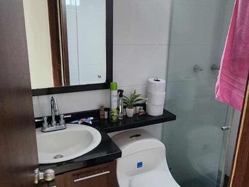 VENDO APARTAMENTO DE 3 ALCOBAS CON ASCENSOR EN EL SECTOR DE LAURELES, MANIZALES