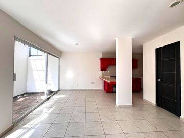 Casa en Venta en Puerta de Piedra con 64 m2 de terreno excedente
