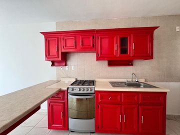 Casa en Venta en Puerta de Piedra con 64 m2 de terreno excedente