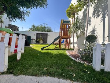 Casa en Venta en Puerta de Piedra con 64 m2 de terreno excedente