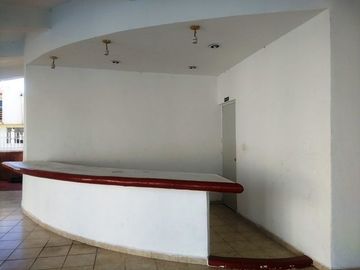 SE RENTA CASA EN RESIDENCIAL LOS ALMENDROS, ALBERCA, PALAPA AYALA MORELOS